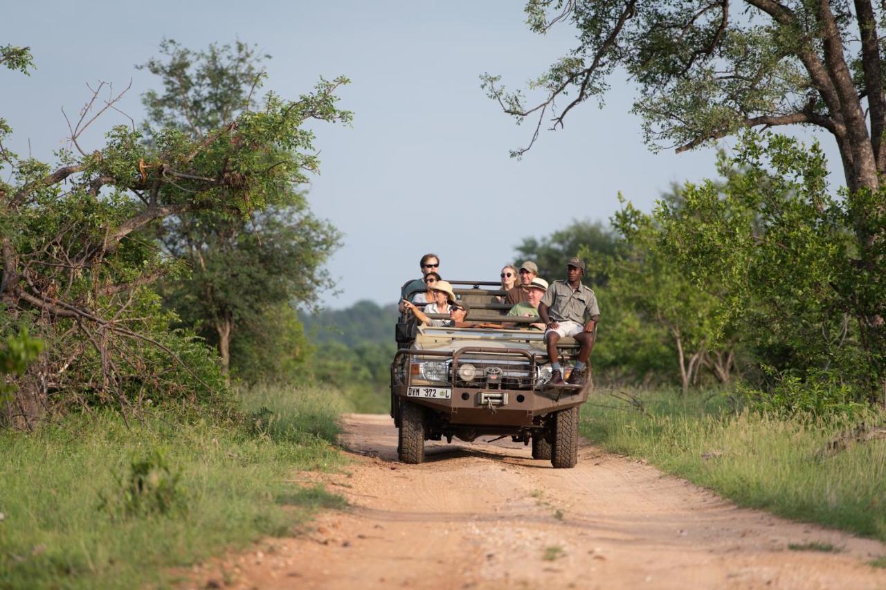 Sausage Tree Safari Camp Balule Game Reserve Bagian luar foto